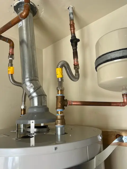 Water heater installation and plumbing repair in Spruce Gardens